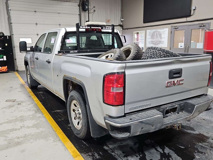 2014-gmc-sierra-1500-image-3