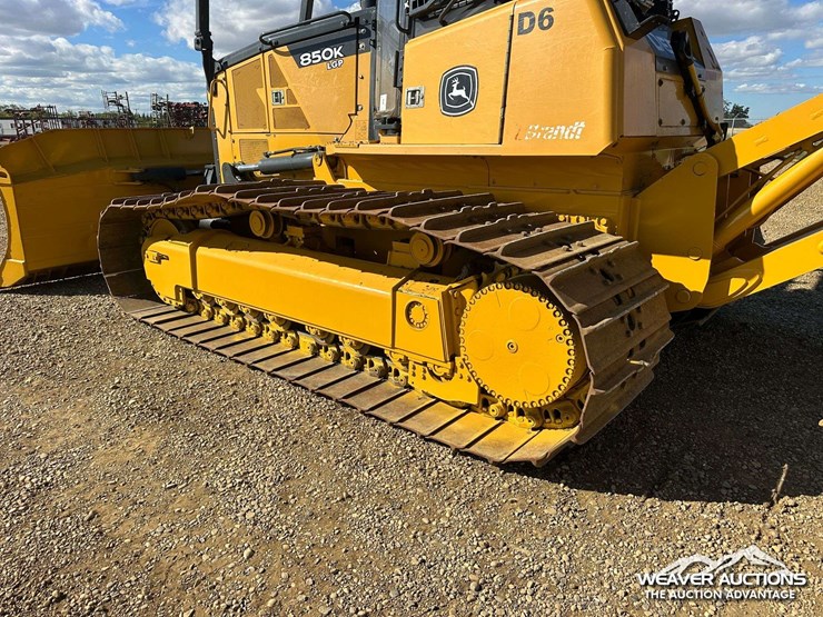 john-deere-10-image-10