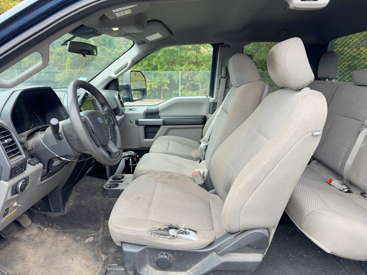 2019-ford-f150-xlt-image-18
