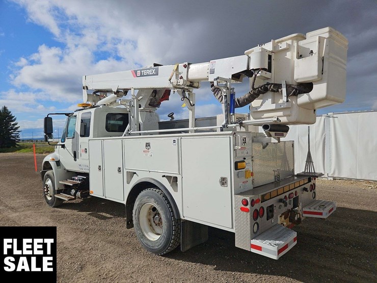 2015-international-durastar-4400-image-3