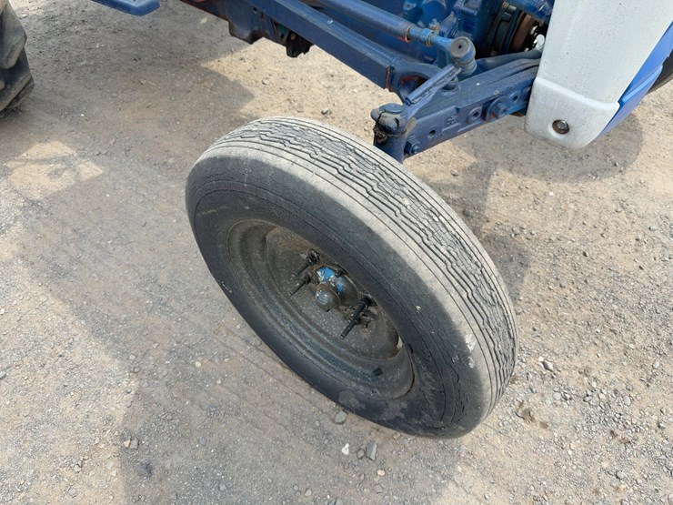 ford-801-image-8