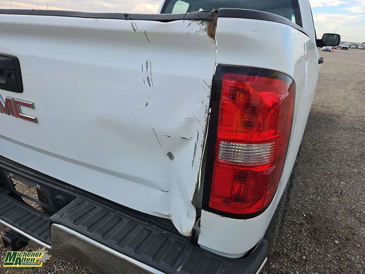 2017-gmc-sierra-1500-image-24
