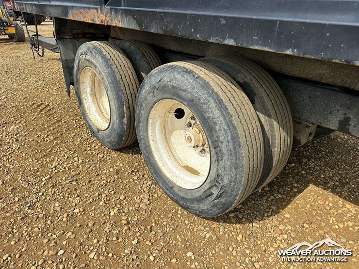 2005-t/a-grain-pup-trailer-image-11
