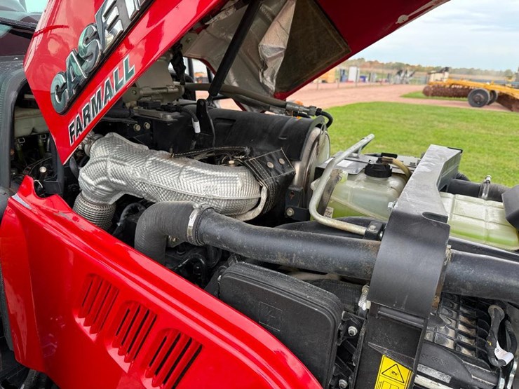 case-ih-farmall-95a-image-35