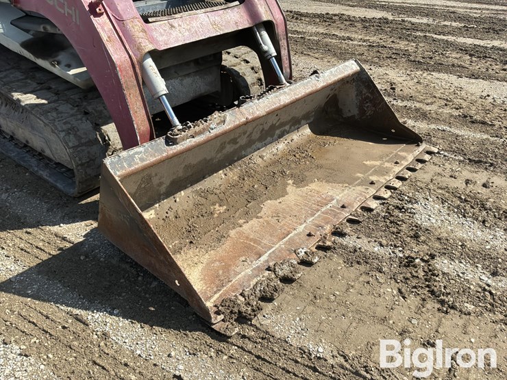 2015-takeuchi-tl12-image-15