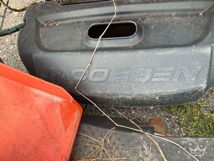 2012-jacobsen-eclipse-322-image-21