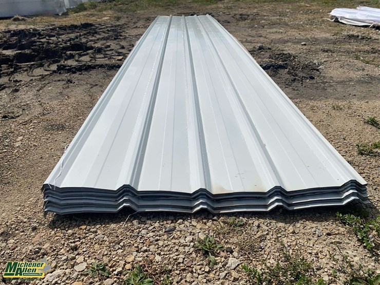 white-metal-siding-16ft-(approximately-60-pieces)-image-3