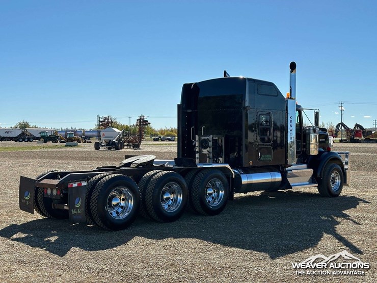 kenworth-w900-image-3