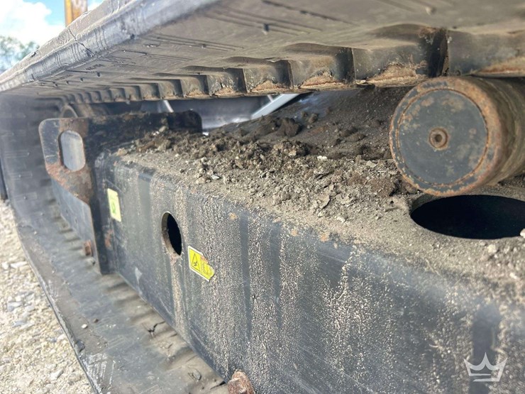 2019-caterpillar-305.5e2-cr-image-30