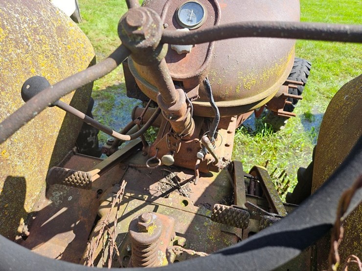 #2521-•-mccormick-w9-tractor-image-20