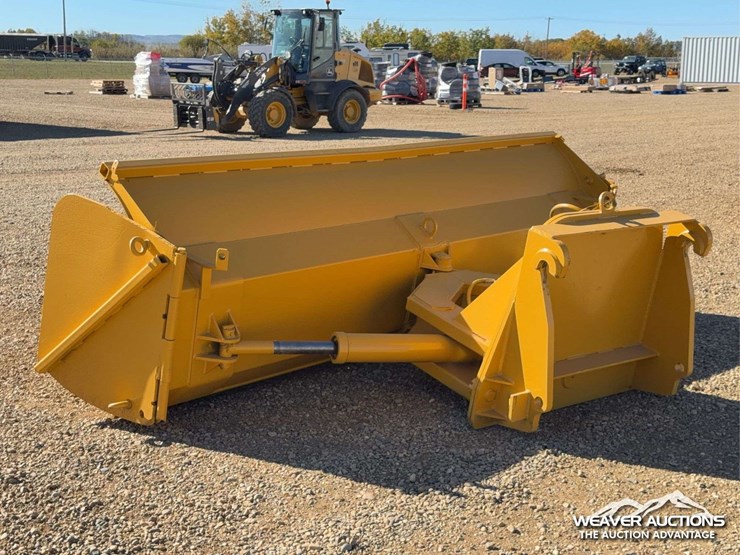 falls-hdr-12a-12-ft.-hydraulic-reversible-snow-plow-image-4