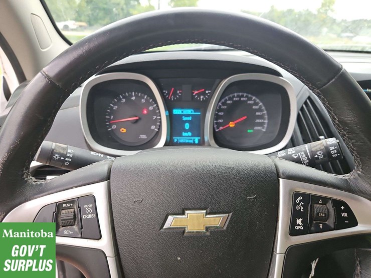 2017-chevrolet-equinox-image-27