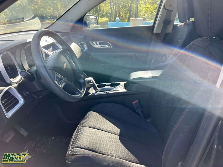 2015-chevrolet-equinox-image-9