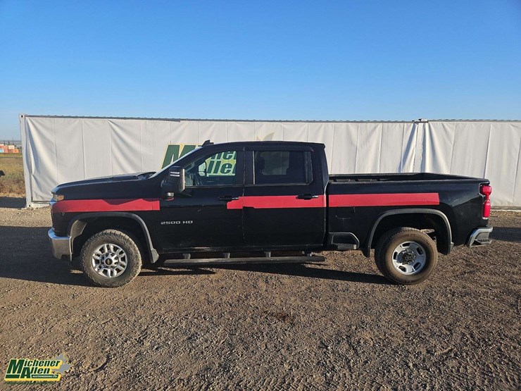 2020-chevrolet-silverado-2500hd-image-5