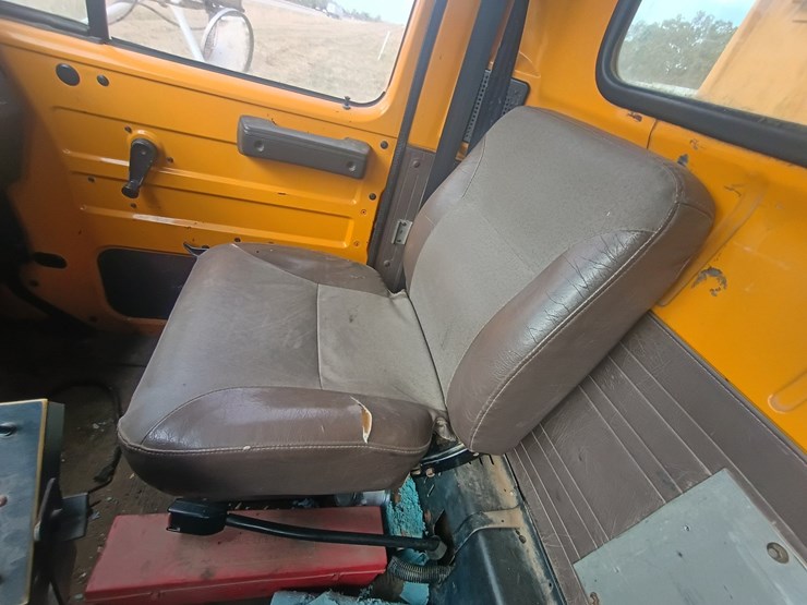 2000-international-4900-image-34