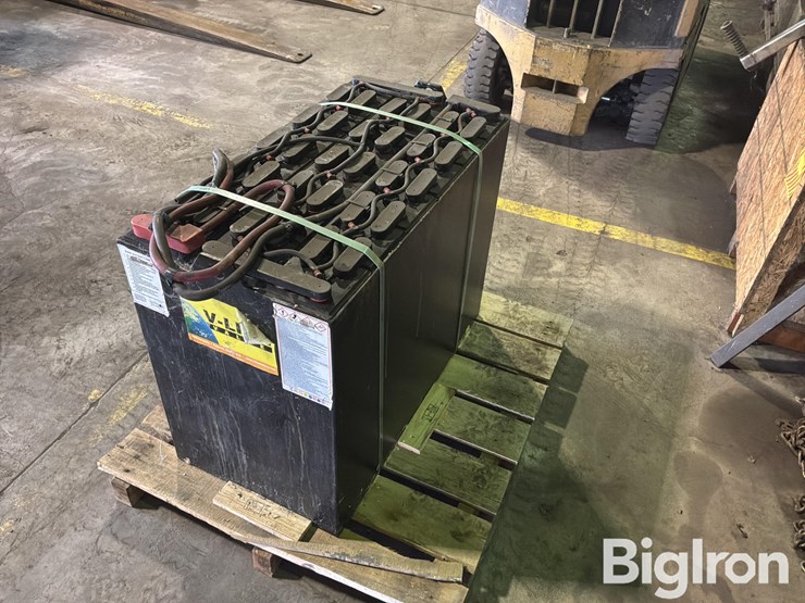 v-line-value-18-125v-17-forklift-battery-image-7