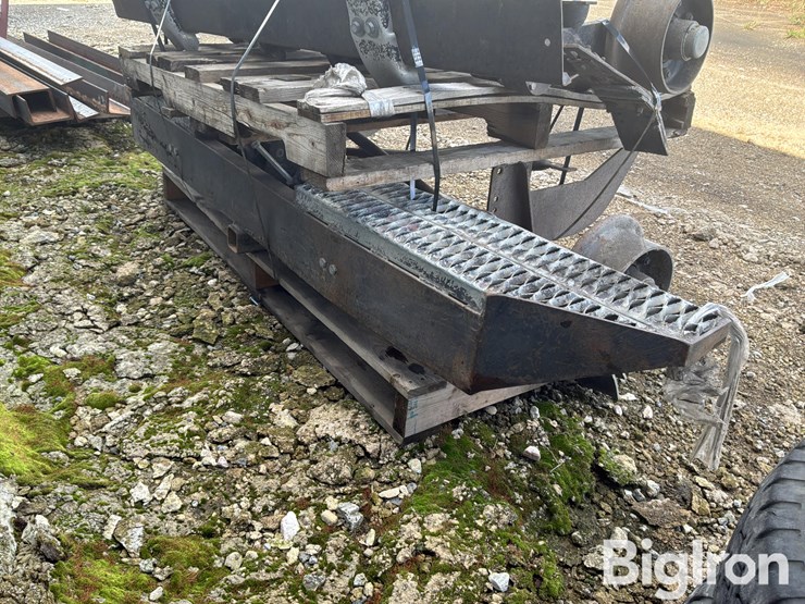 hi-rail-kit-w/wheels-and-tires-image-12