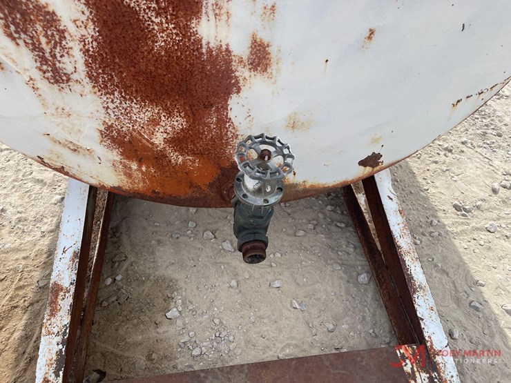 1000-gallon-skid-mounted-fuel-tank-image-9