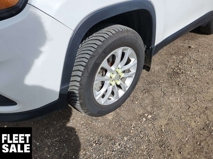 2020-jeep-cherokee-image-9