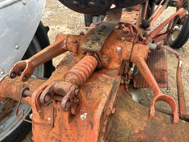 ford-8n-image-29