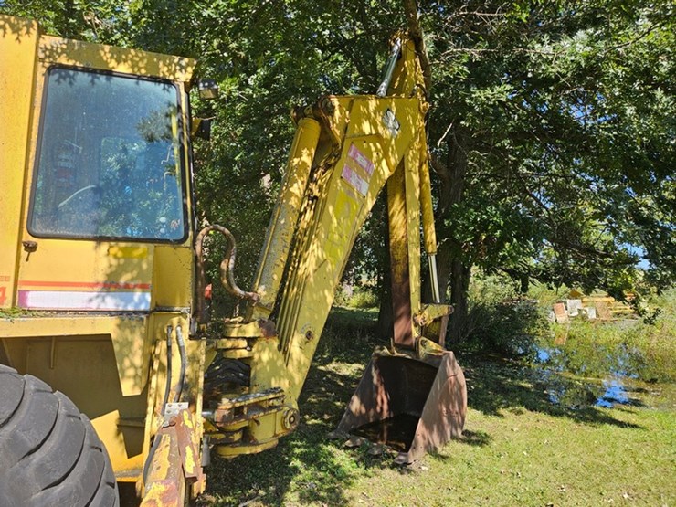 #2533-•-bucyrus-erie-200-4-series-iii-dynahoe-backhoe-image-19