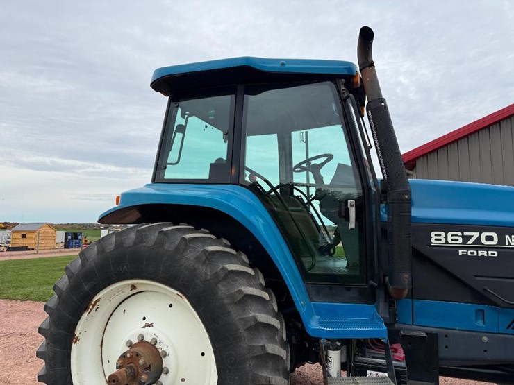 new-holland-8670-image-20