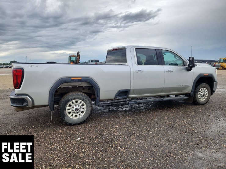2023-gmc-sierra-2500hd-image-7
