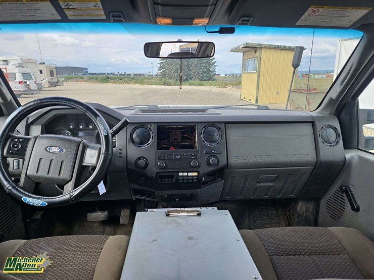 2011-ford-f250-image-18