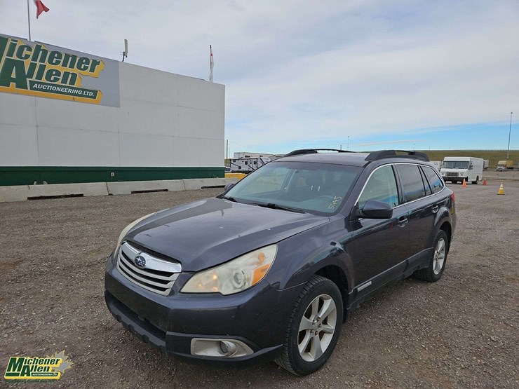 2011-subaru-outback-image-1