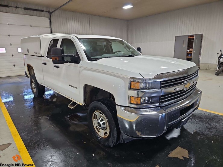 2015-chevrolet-silverado-2500hd-image-7