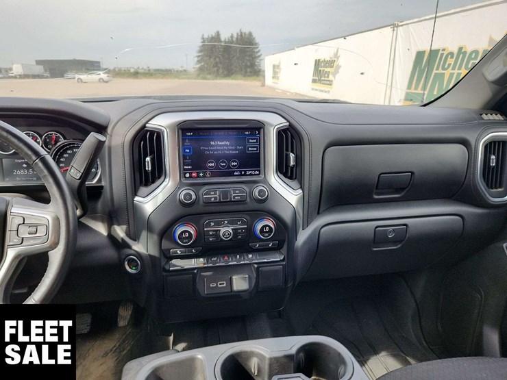 2022-chevrolet-silverado-1500-image-18