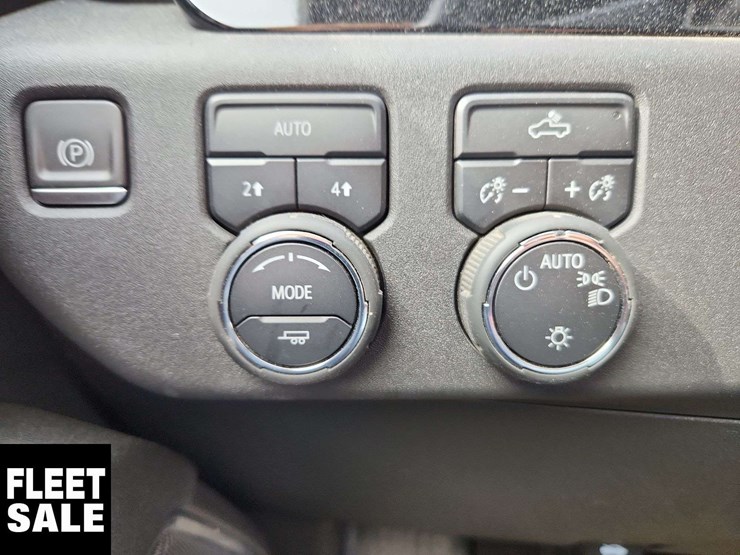 2023-chevrolet-silverado-1500-image-21
