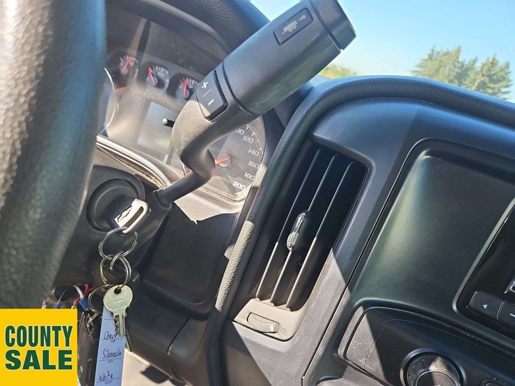 2015-chevrolet-silverado-1500-image-22