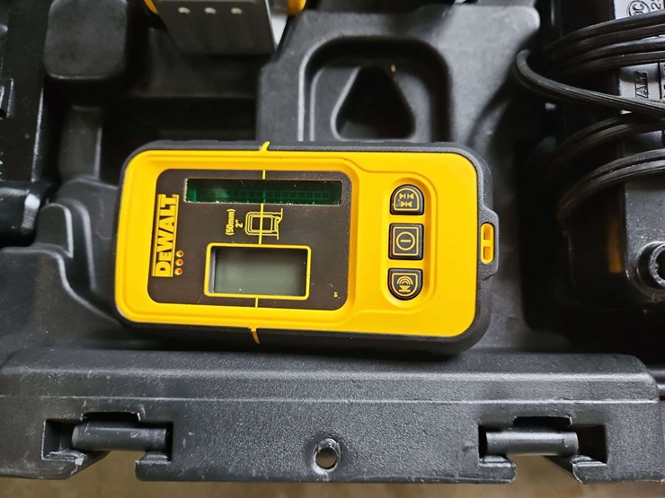 dewalt-laser-level-image-2