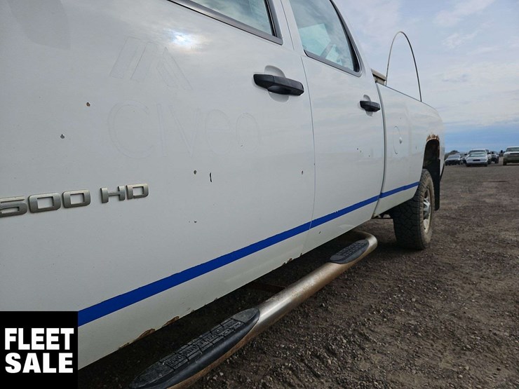 2014-chevrolet-silverado-2500hd-image-30
