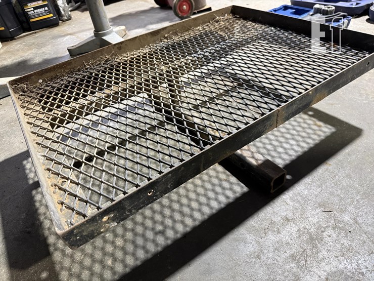 receiver-hitch-platform-image-2
