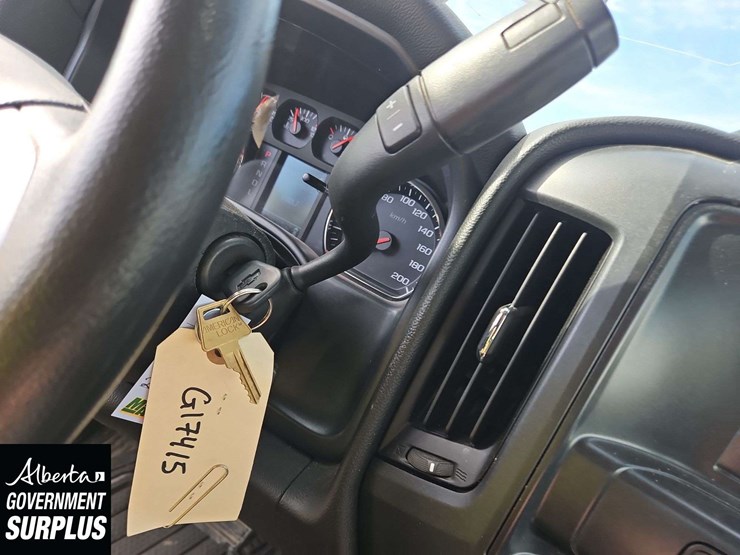 2018-chevrolet-silverado-1500-image-24