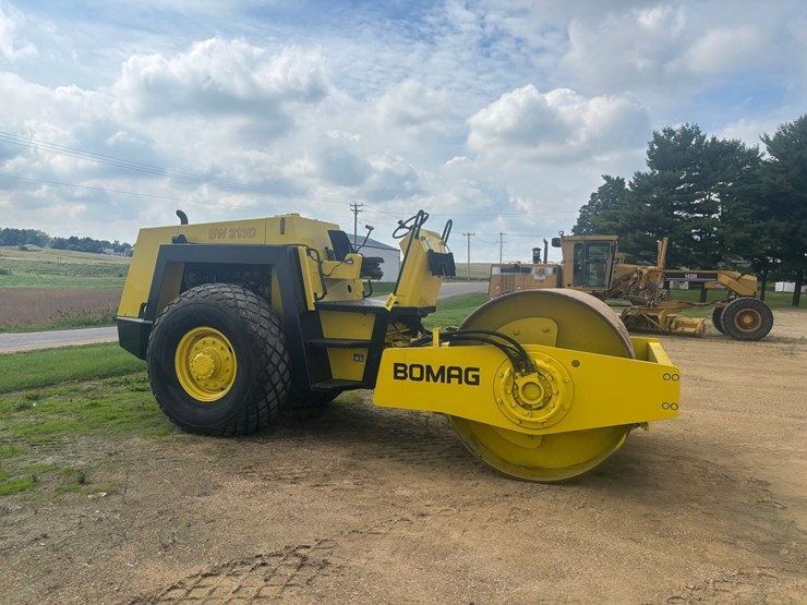 bomag-bw213d-image-2