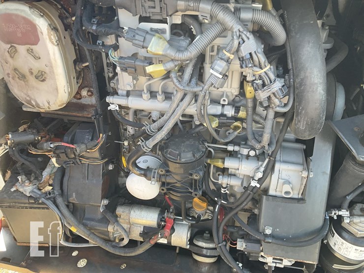 2015-bobcat-t750-image-6
