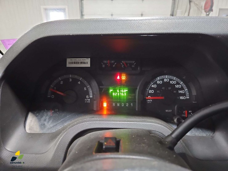2013-ford-e150-image-15