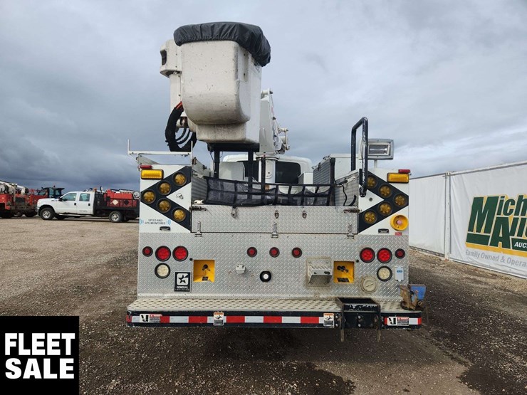 2013-international-durastar-4400-image-6