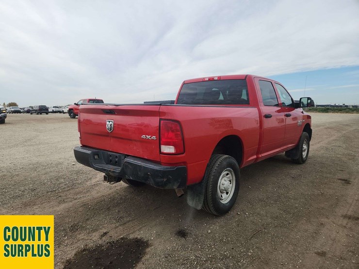 2015-dodge-2500-image-4