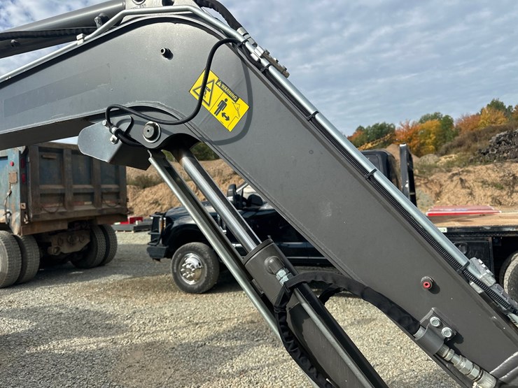 volvo-ec27d-image-18