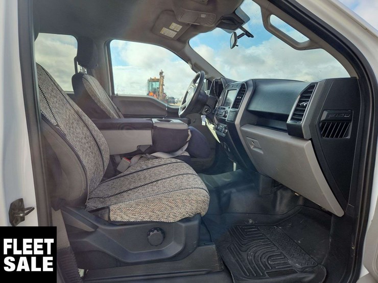 2020-ford-f150-image-16