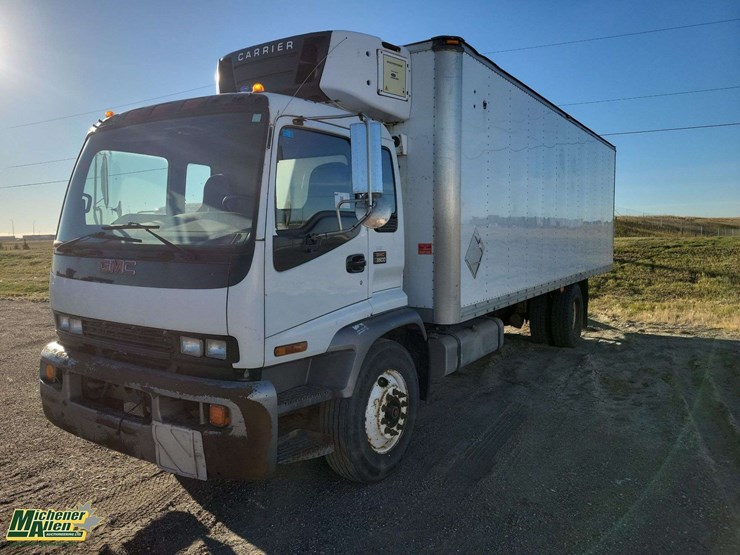 2007-gmc-t8500-image-2