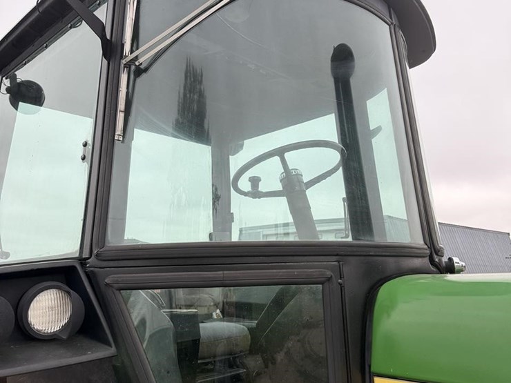 john-deere-4440-image-30