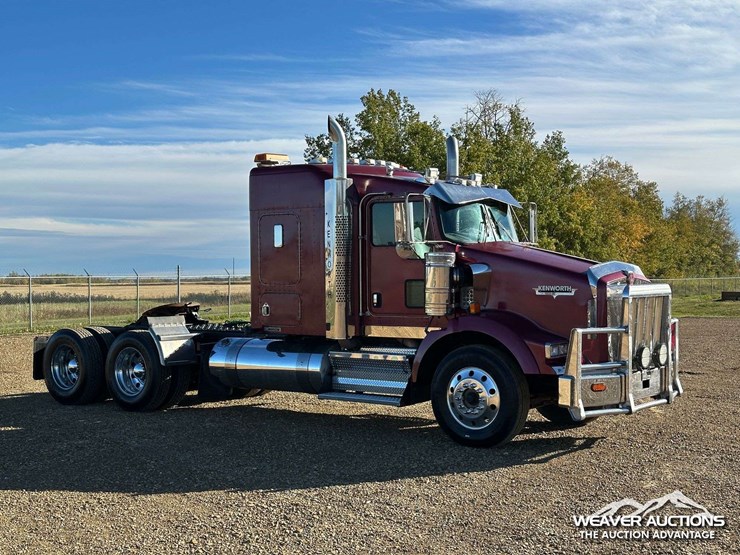 2011-kenworth-t800-image-2