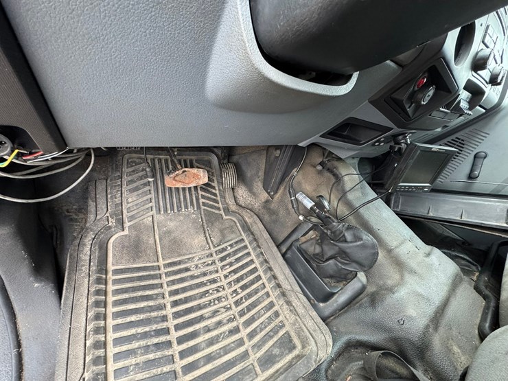 2015-ford-f650-image-52