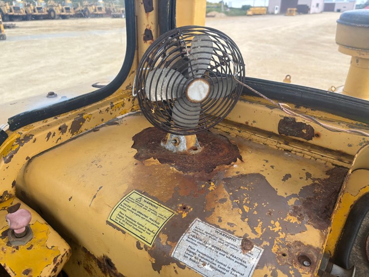 caterpillar-613-image-31