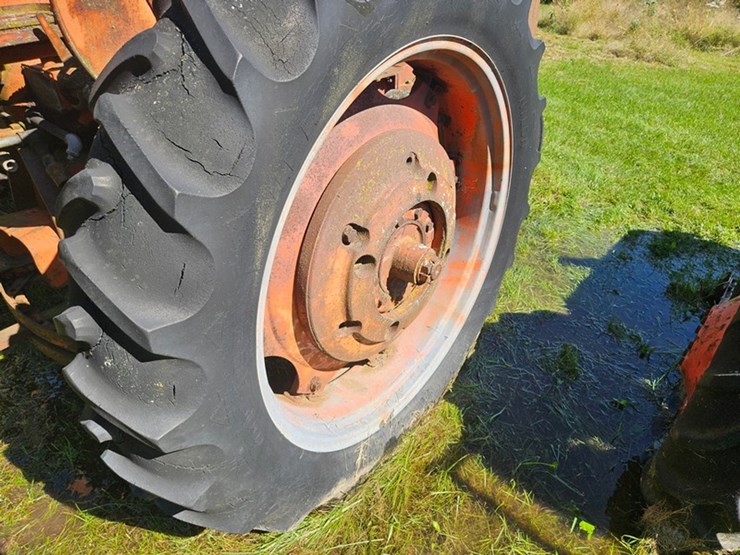 #2528-•-cockshutt-f3-tractor-image-29